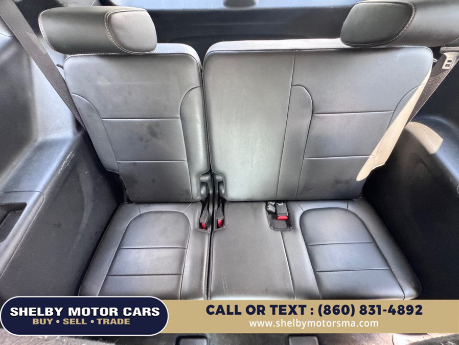 Used 2020 Chevrolet Traverse LT w/ Driver Confidence II Package AWD/4WD image 19