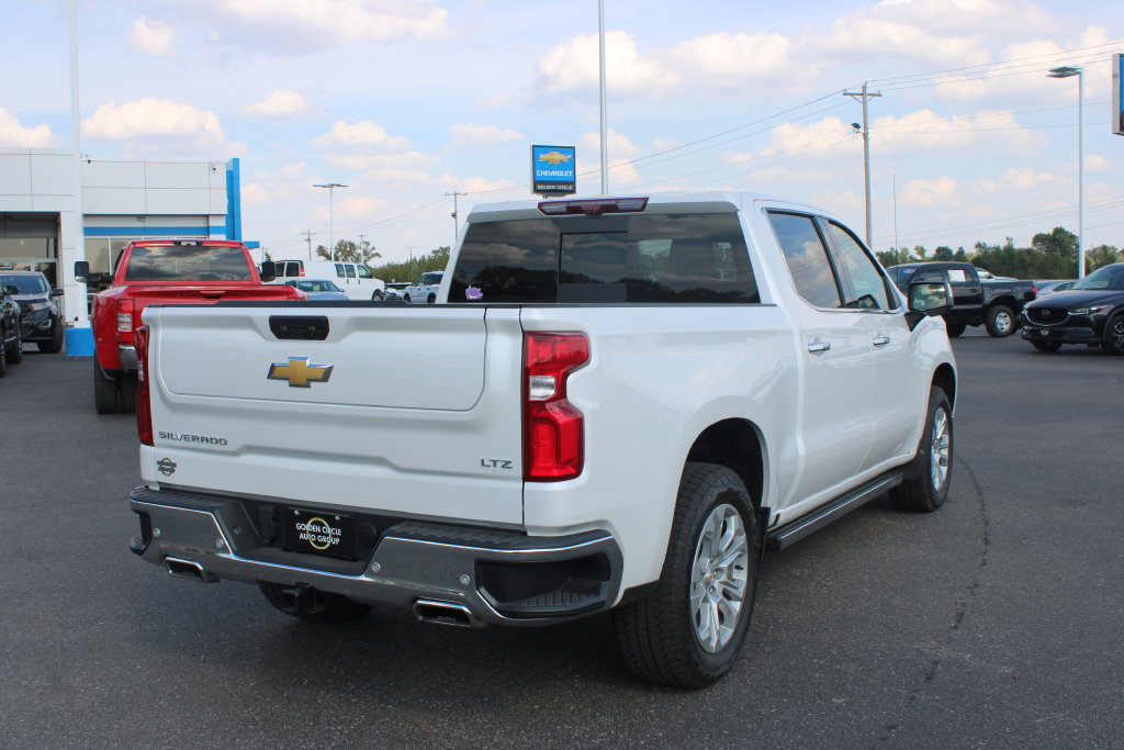 Used 2025 Chevrolet Silverado 1500 LTZ w/ LTZ Premium Package AWD/4WD image 9