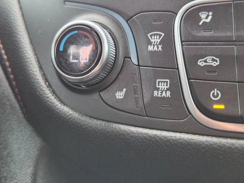 Used 2023 Chevrolet Equinox RS w/ RS Leather Package FWD image 29