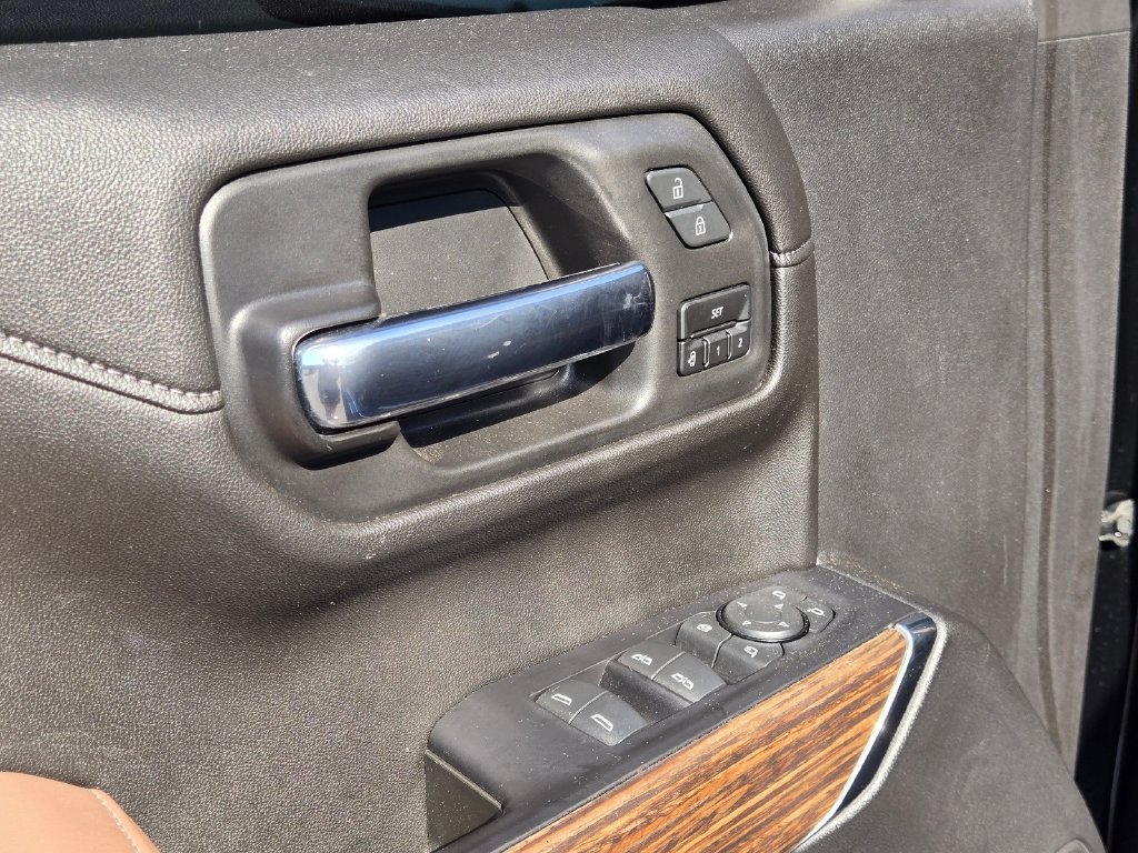 Used 2021 Chevrolet Silverado 1500 High Country w/ Technology Package AWD/4WD image 20