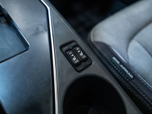 Used 2024 Subaru Crosstrek 2.0i Premium image 29