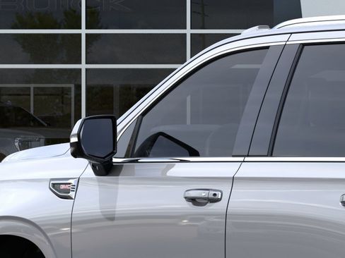 New 2026 GMC Yukon Denali AWD/4WD image 13