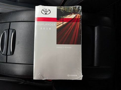 Used 2018 Toyota Highlander XLE w/ Protection Package #3 AWD/4WD image 54