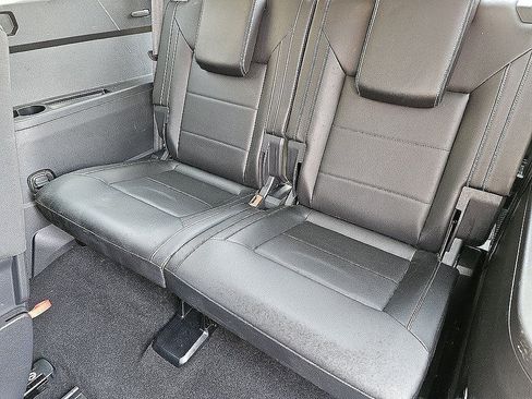 Used 2023 Volkswagen Atlas SE FWD image 23