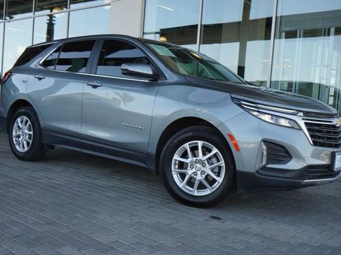 Used 2024 Chevrolet Equinox LT FWD image 1