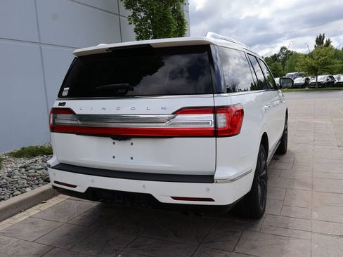 Used 2020 Lincoln Navigator Reserve w/ Equipment Group 208A Reserve AWD/4WD image 7