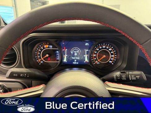 Used 2024 Jeep Wrangler Unlimited Rubicon w/ XTREMEE 35" Tire Package AWD/4WD image 13