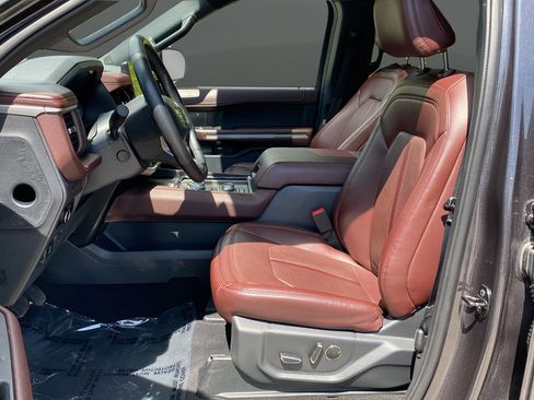 Certified 2024 Ford Expedition Max Limited AWD/4WD image 9