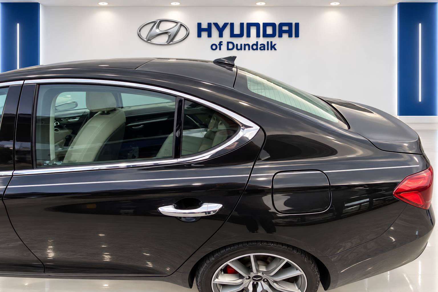 Used 2019 Genesis G70 3.3T Advanced w/ Elite Package RWD image 6