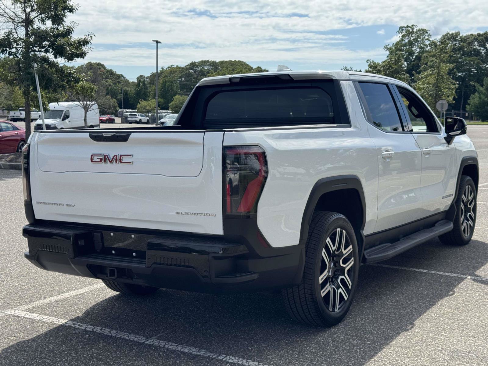 Used 2026 GMC Sierra EV Elevation w/ Premium Package AWD/4WD image 5