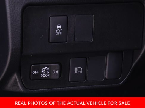 Certified 2023 Toyota Tacoma SR5 AWD/4WD image 16