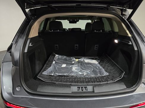 New 2026 Lincoln Corsair Reserve FWD image 9