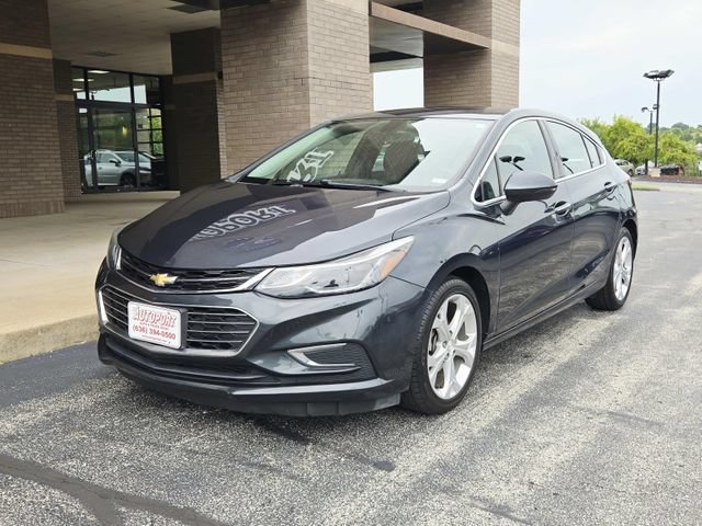 Used 2017 Chevrolet Cruze Premier FWD image 3