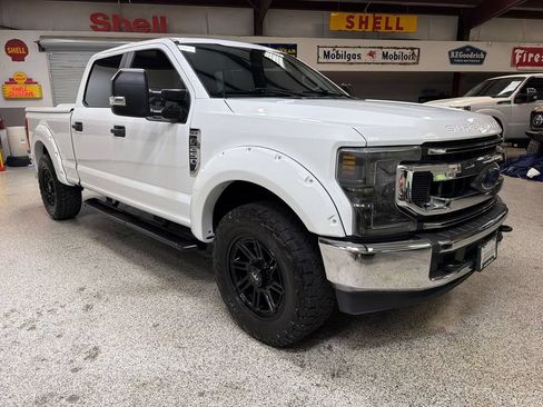 Used 2022 Ford F250 XL w/ STX Appearance Package RWD image 11