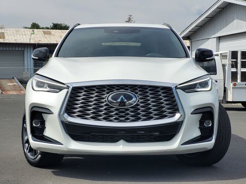 Used 2024 INFINITI QX55 Luxe w/ Cargo Package AWD/4WD image 2