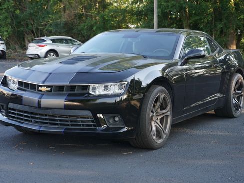 Used 2015 Chevrolet Camaro SS w/ RS Package RWD image 1