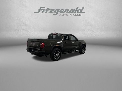 Used 2025 GMC Canyon Denali AWD/4WD image 6