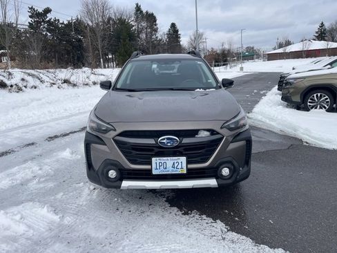 Used 2024 Subaru Outback Limited image 2