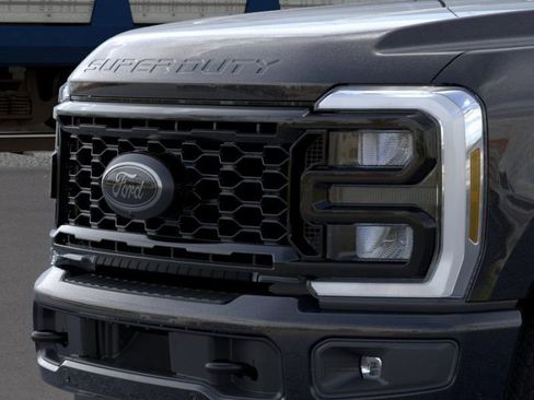 New 2026 Ford F250 Lariat image 17