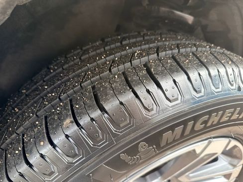 Used 2025 GMC Terrain Elevation image 27