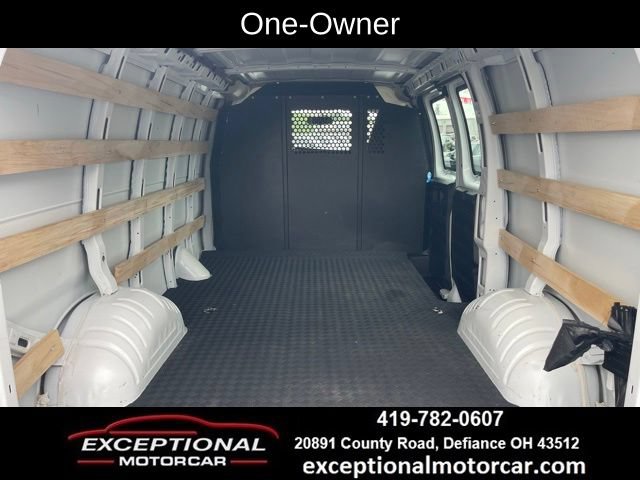 Used 2025 GMC Savana 2500 w/ Driver Convenience Package RWD image 7