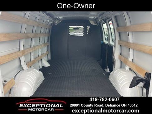 Used 2025 GMC Savana 2500 w/ Driver Convenience Package RWD image 7
