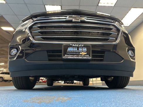 Used 2020 Chevrolet Traverse LT image 15