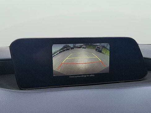 Used 2022 MAZDA MAZDA3 s image 23