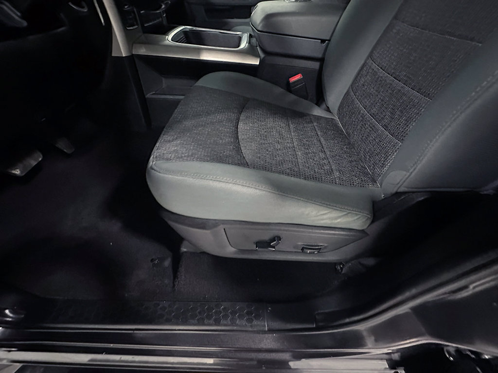 Used 2020 RAM 1500 Warlock w/ Luxury Group AWD/4WD image 22