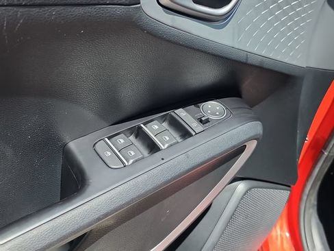 Certified 2022 Kia Soul LX FWD image 16