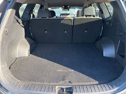 Used 2021 Hyundai Santa Fe SEL w/ Cargo Package image 17