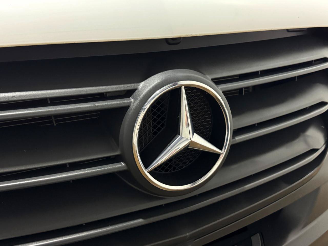Used 2020 Mercedes-Benz Sprinter 2500 image 43