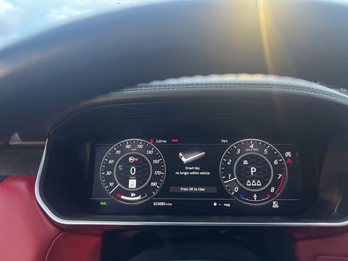 Used 2021 Land Rover Range Rover Sport SVR image 70