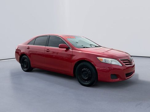 Used 2010 Toyota Camry FWD image 1