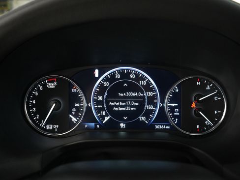 Used 2024 Buick Enclave Avenir w/ Avenir Technology Package image 22