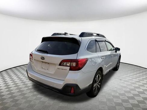 Used 2019 Subaru Outback 2.5i Limited image 6