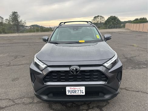Used 2024 Toyota RAV4 XLE AWD/4WD image 2