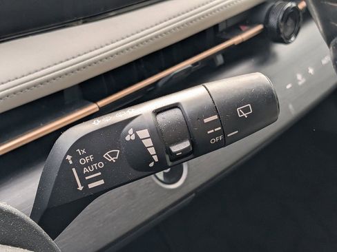 Used 2023 Nissan Ariya AWD image 27