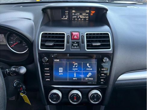 Used 2018 Subaru Forester 2.5i Premium w/ All-Weather Package AWD/4WD image 16