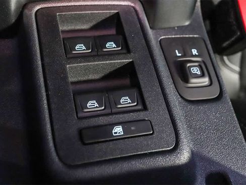 New 2025 Ford Bronco Badlands image 22