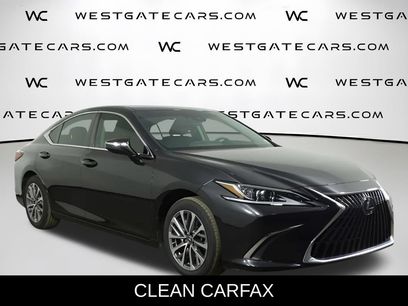 Used 2022 Lexus ES 350 w/ Accessory Package 2
