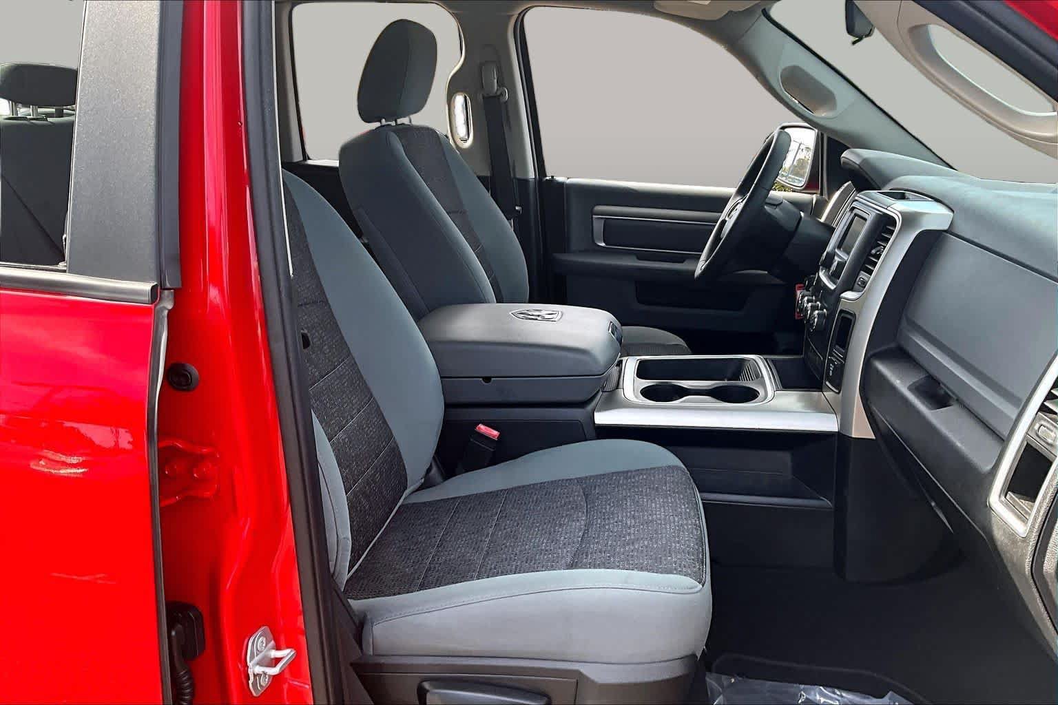 Used 2020 RAM 1500 Warlock RWD image 8