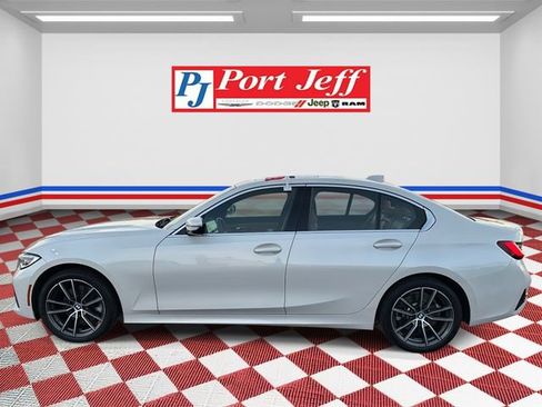 Used 2021 BMW 330i xDrive Sedan w/ Convenience Package image 6