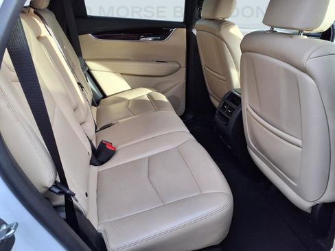 Used 2017 Cadillac XT5 Luxury w/ Driver Awareness Package image 6