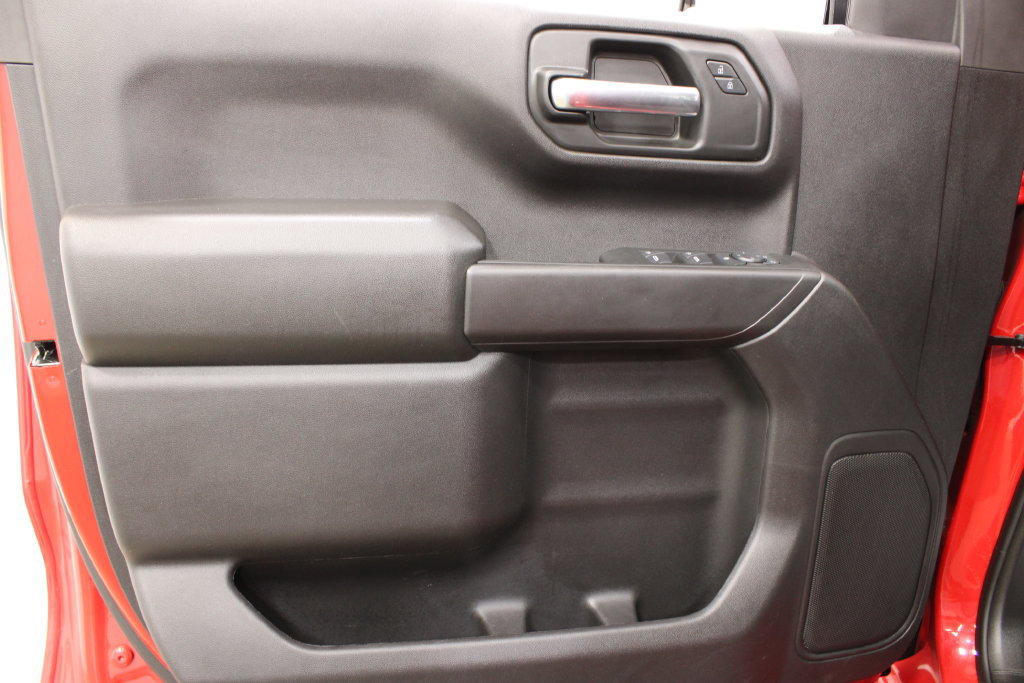 Used 2024 Chevrolet Silverado 1500 Custom Trail Boss w/ LPO, Dark Essentials Package AWD/4WD image 16