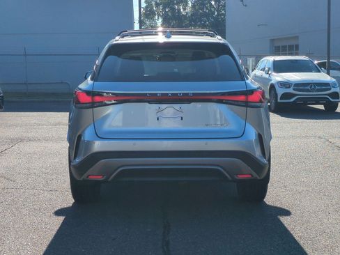 Used 2024 Lexus RX 350h w/ Accessory Package (Z1) AWD/4WD image 4