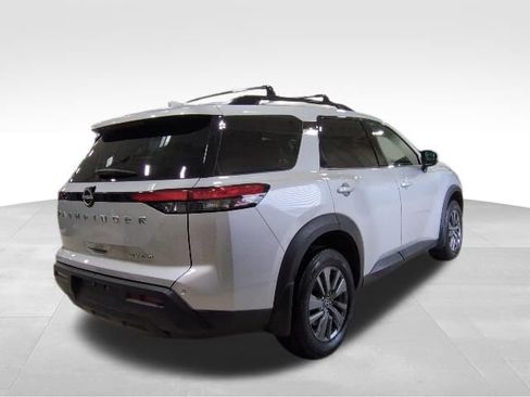 Used 2024 Nissan Pathfinder SV AWD/4WD image 28