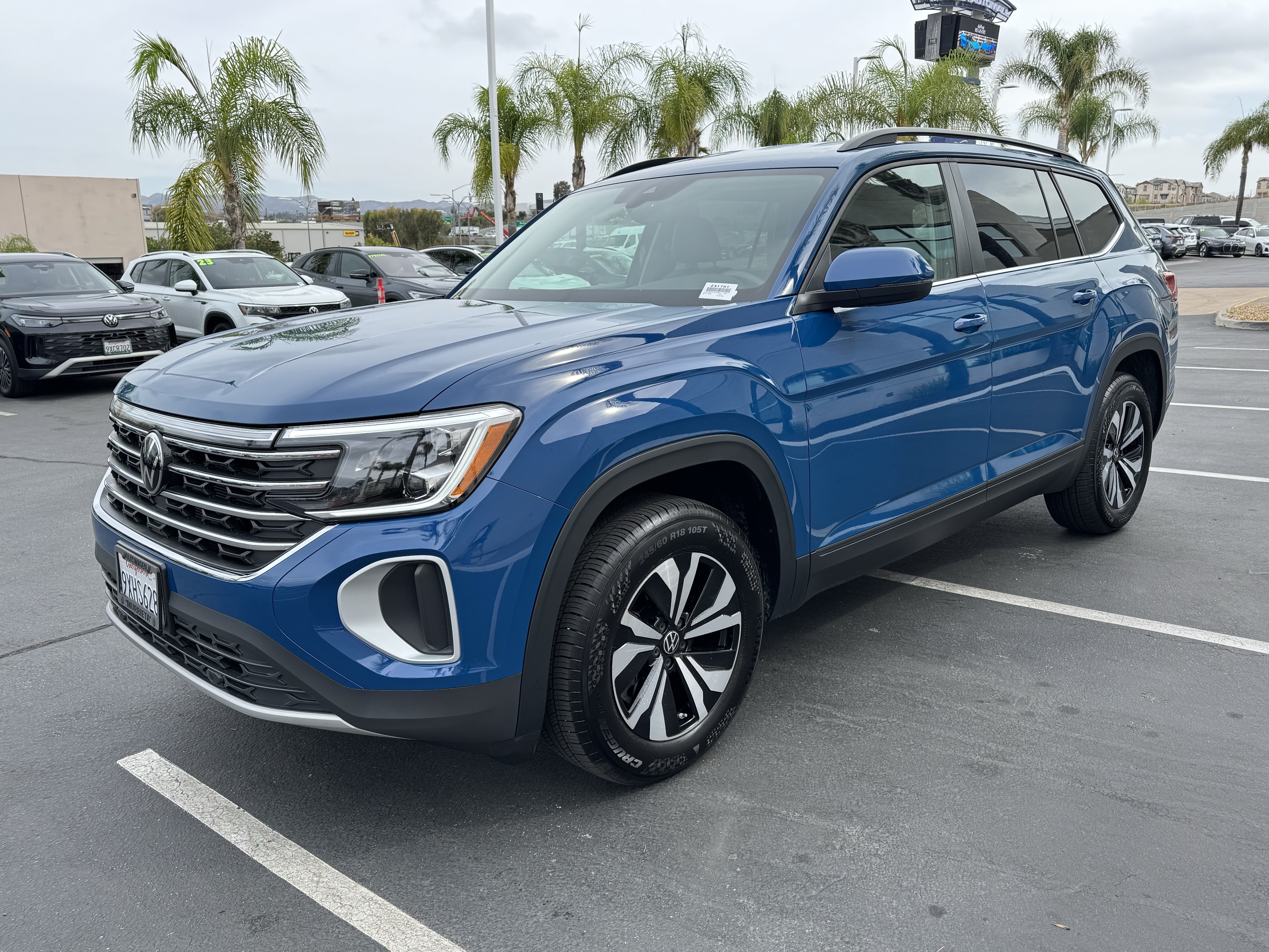 Used 2026 Volkswagen Atlas SE FWD image 4