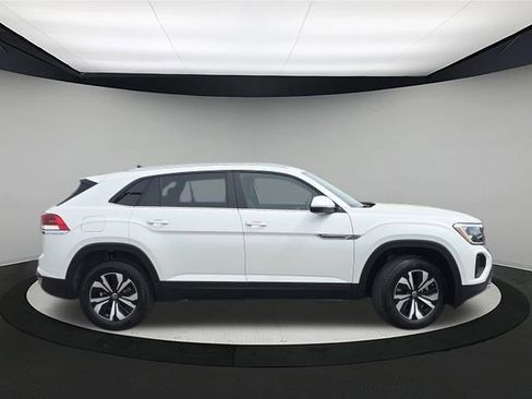 New 2026 Volkswagen Atlas Cross Sport SE AWD/4WD image 8