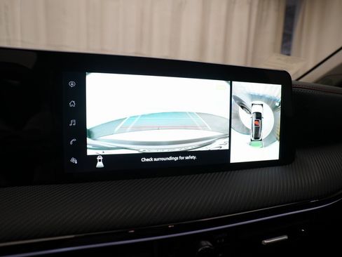 Certified 2025 Nissan Kicks SR image 19